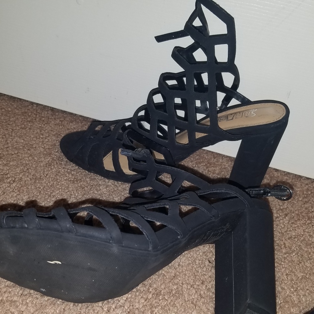 2 inch chunky heels